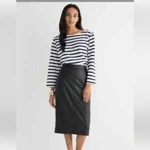 Faux leather pencil skirt